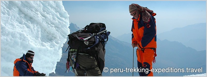 Peru: Climbing Nevados Urus (5495m), Ishinca (5530m) and Tocllaraju (6034m) 