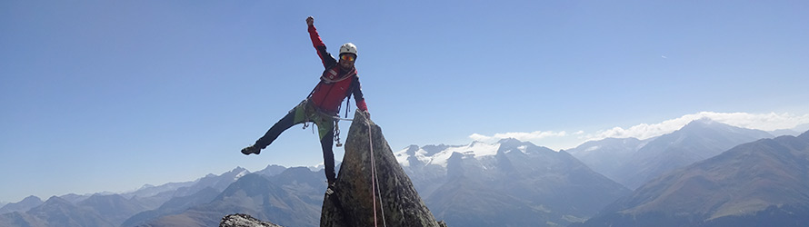Photo ©: Eric Albino - Wandern und Klettern: Gipfel Cerro Cavardiras (2948 m) - 23.09. – 25.09.2016.