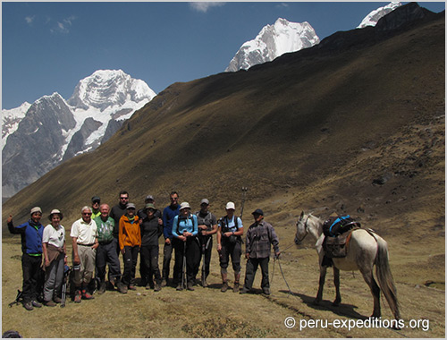 Peru: Trekking Huayhuash Climb Nevado Diablo Mudo (5350 m) & Climbing Nevado Vallunaraju (5686 m) 