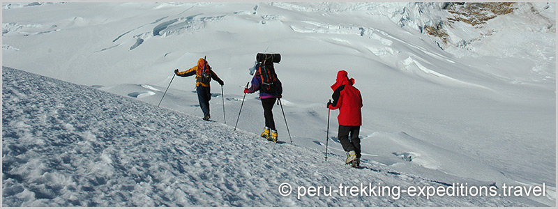 Peru: Trekking Huayhuash Climb Diablo Mudo (5350 m) & Climbing NevadoTocllaraju (6034 m)